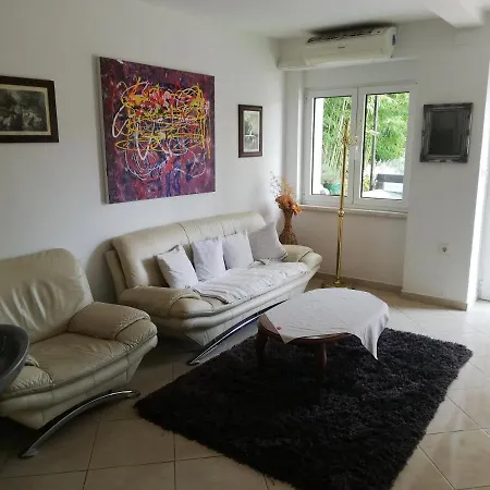 Andrea Apartment