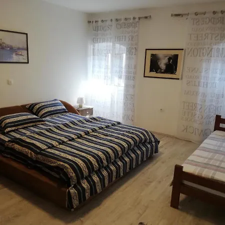 Andrea Apartament *